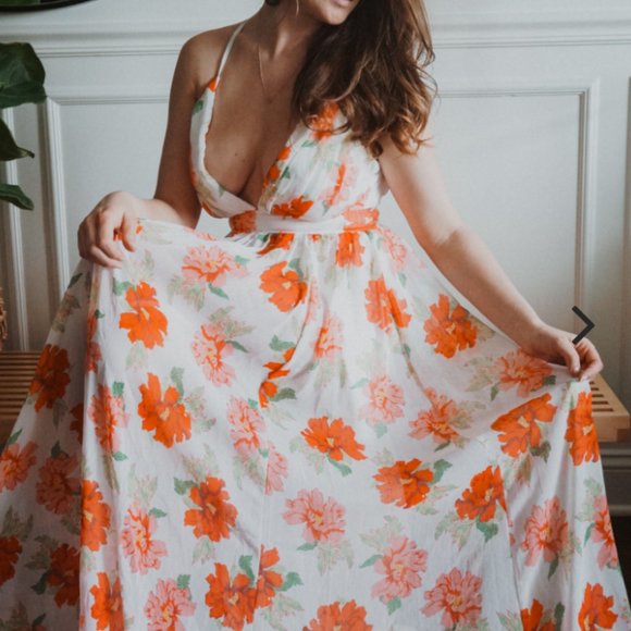 White Floral Maxi Dress - Picture 4 of 6